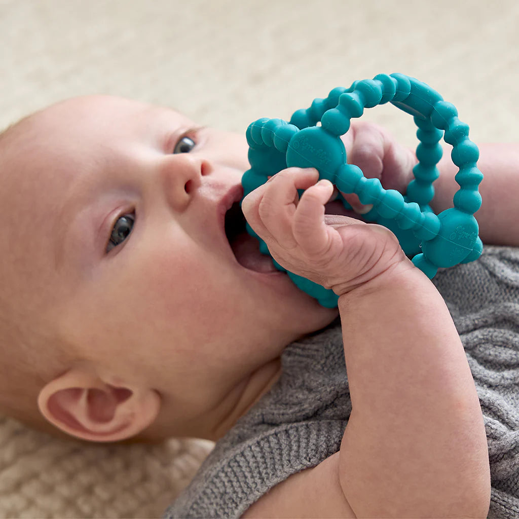 Bitzy Ball™ Flexible Teether