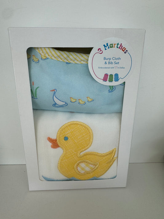 Duck Medium Bib & Burp Box Set