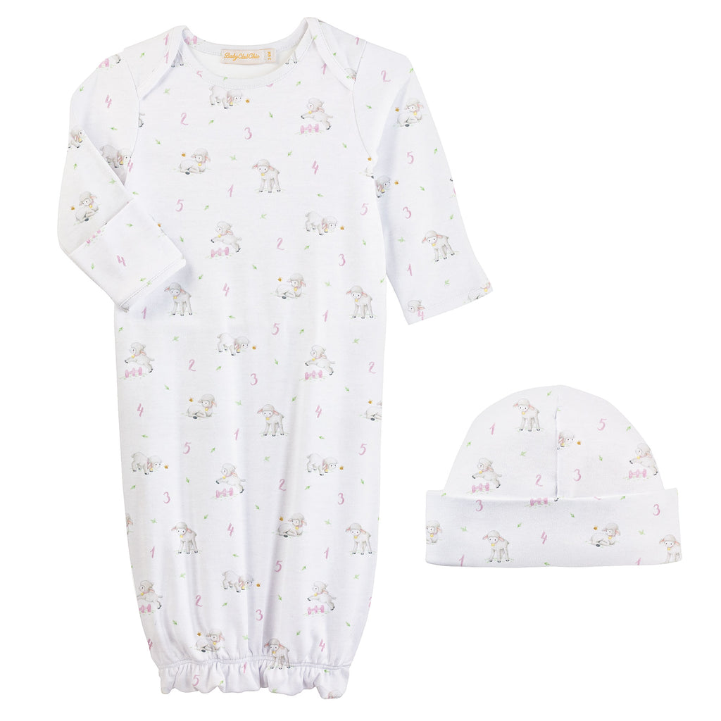 baby club chic printed gown & hat set in counting baby sheep pink on white background. ivory sheep with pink numbers. lap shoulders. foldover mittens. elastic hem. 100% pima cotton. made in peru